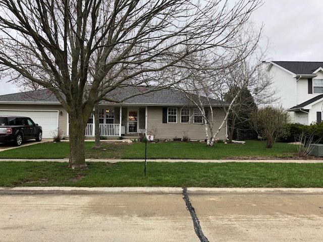 412 Laurel Dr., St. Joseph, IL 61873