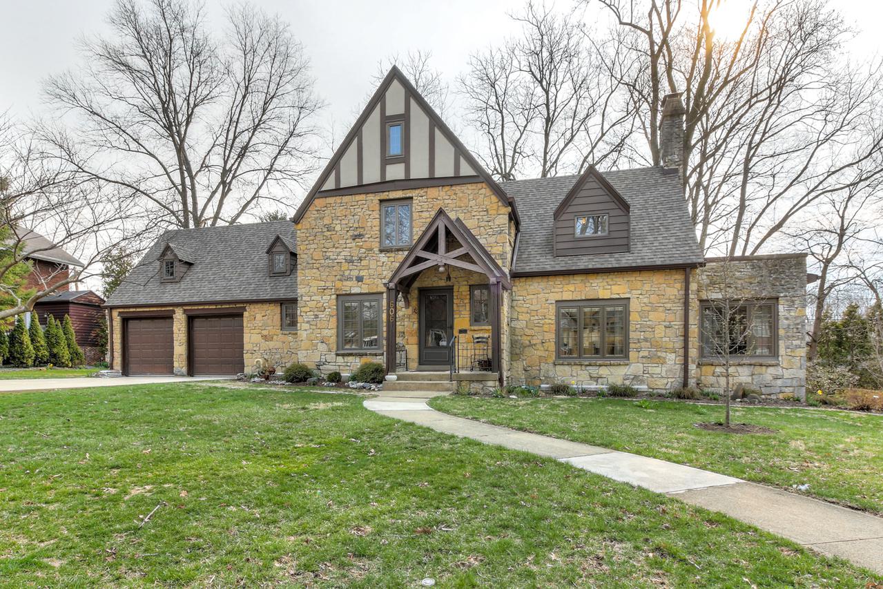 606 S Highland Ave., Champaign, IL 61821