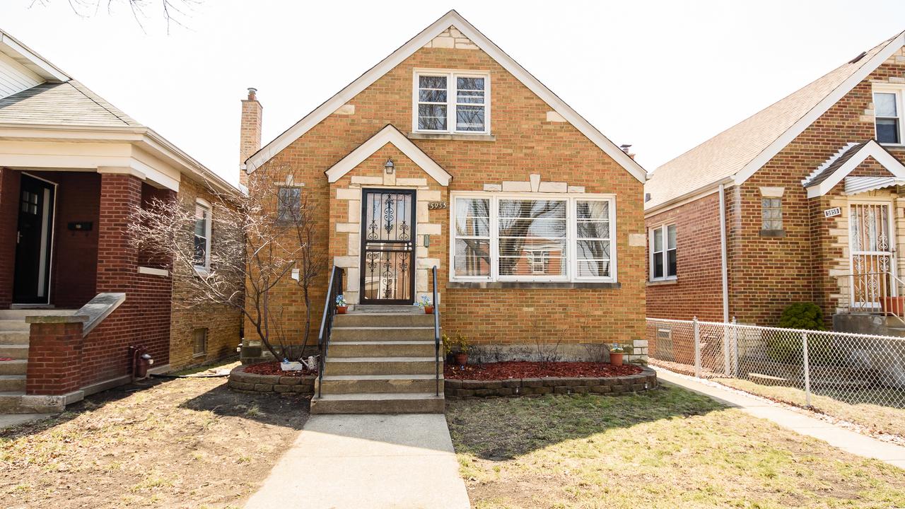 5955 W Wilson Ave., Chicago, IL 60630