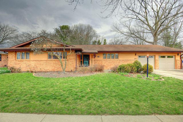 2507 Stanford Dr., Champaign, IL 61820