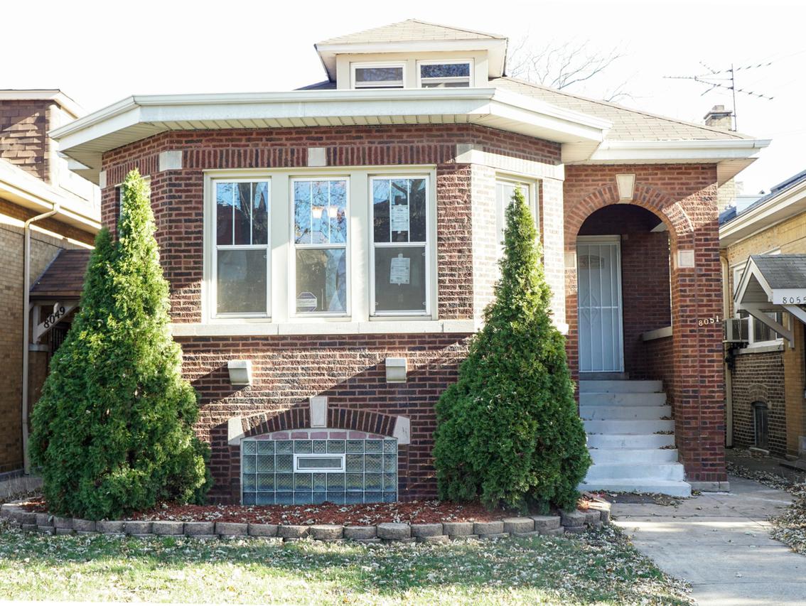 8051 S Oglesby Ave., Chicago, IL 60617