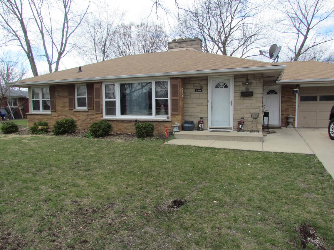 856 Greenview Dr., Aurora, IL 60505
