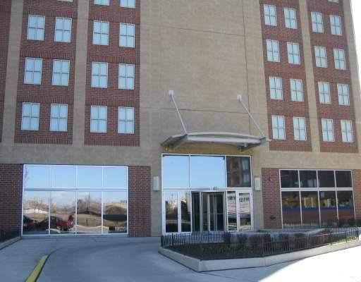 645 N Kingsbury St. #2504, Chicago, IL 60654