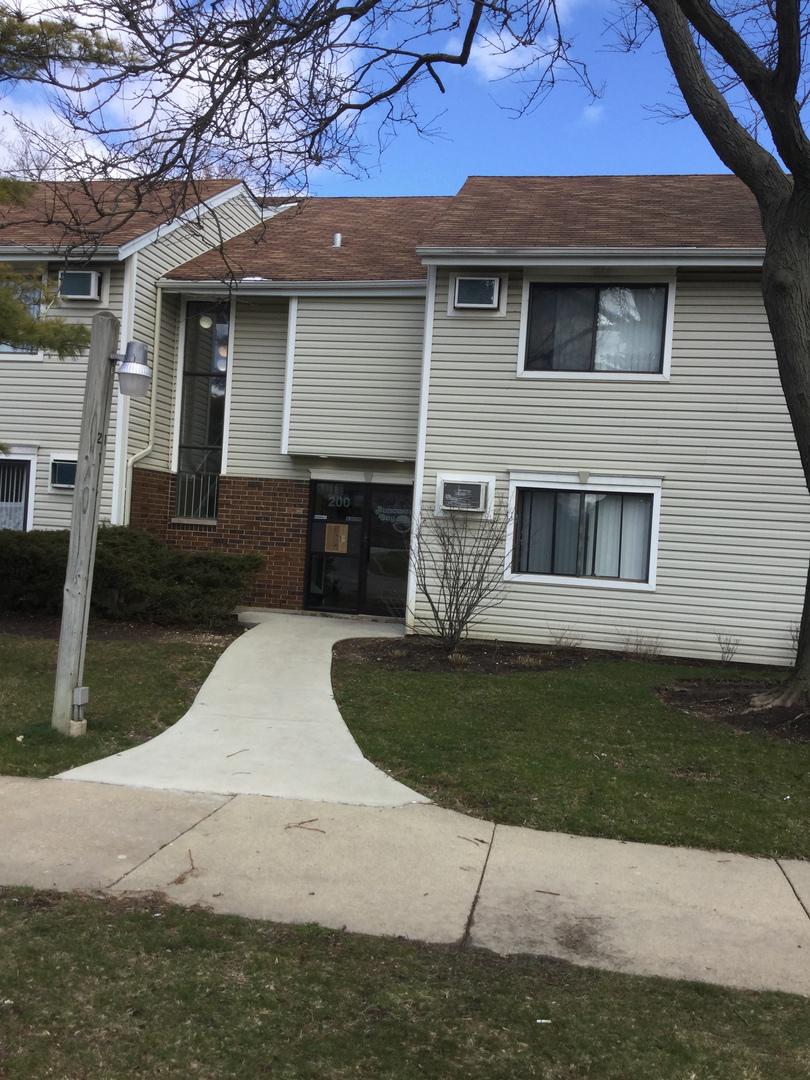 200 Bayside Dr. #2, Palatine, IL 60074