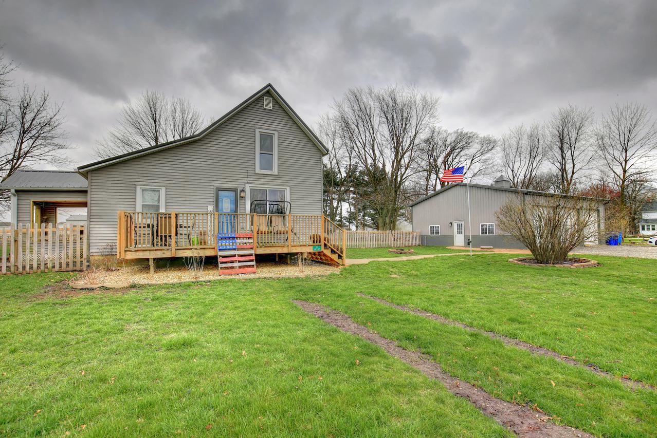 27 County Road 3055 N, Foosland, IL 61845