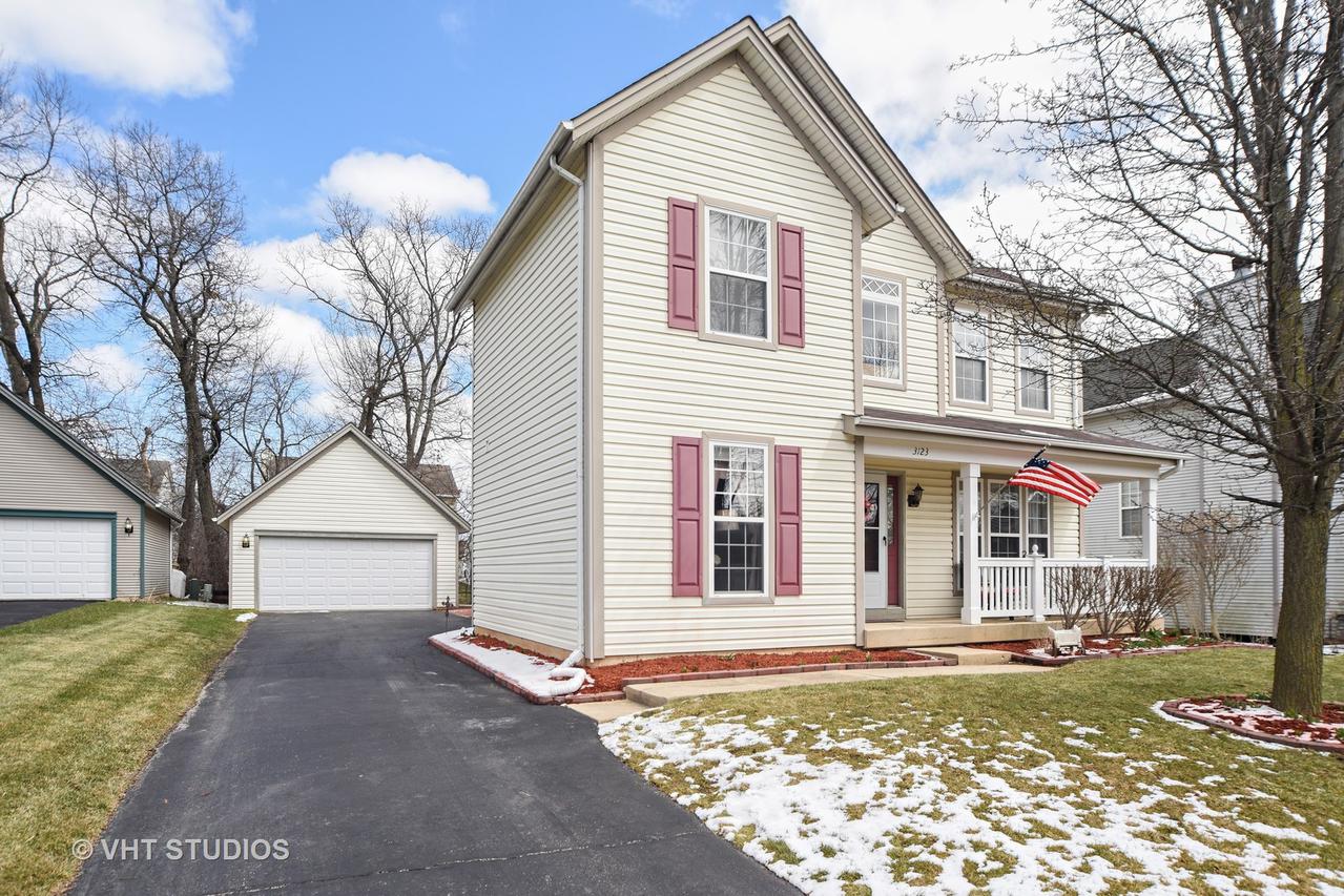 3123 Country Ln., Waukegan, IL 60087