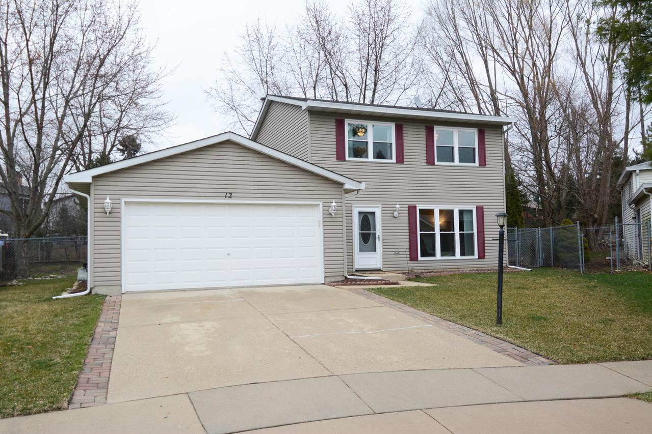 12 Wild Rose Ct., Streamwood, IL 60107