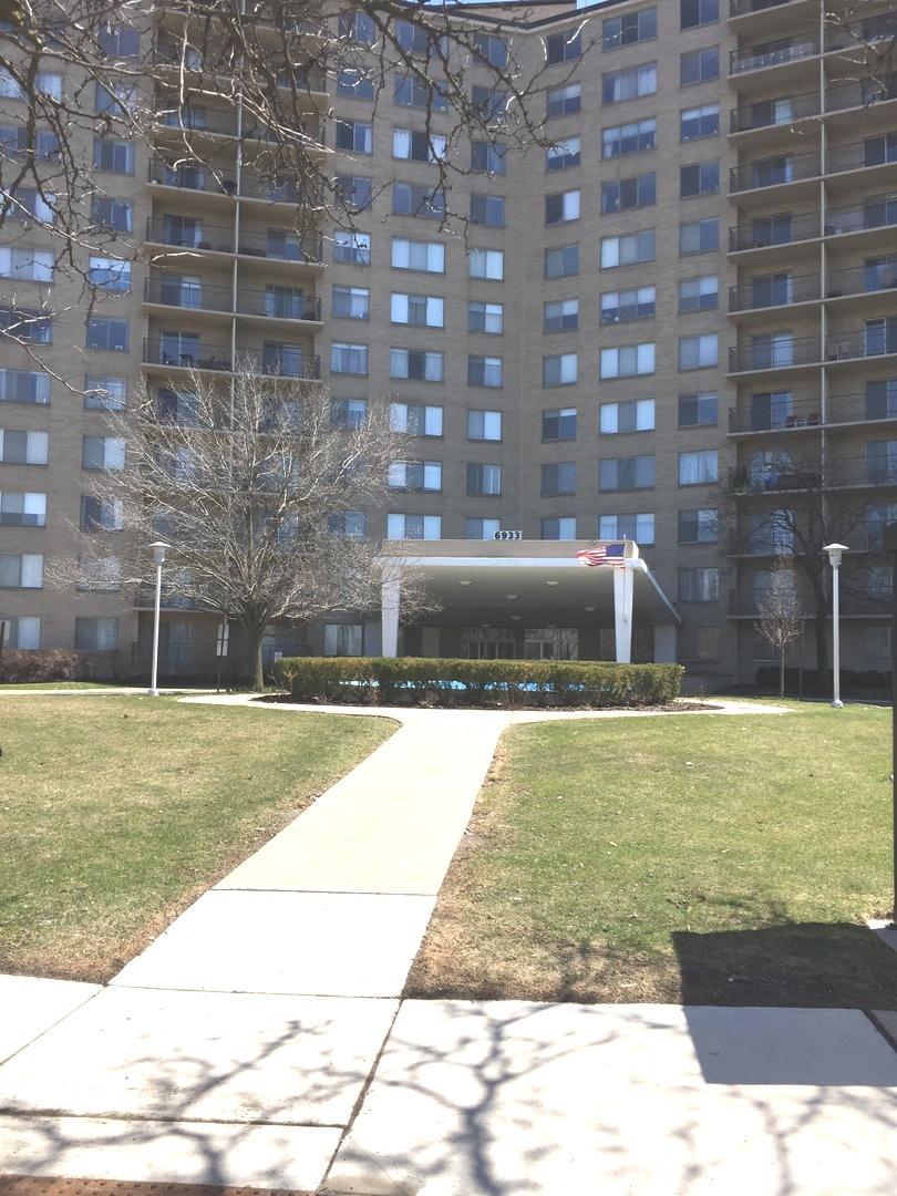 6933 N Kedzie Ave. #306, Chicago, IL 60645