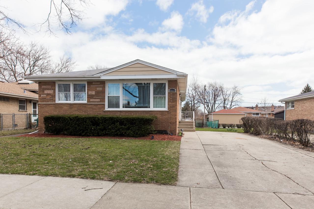 9233 Keating Ave., Skokie, IL 60076