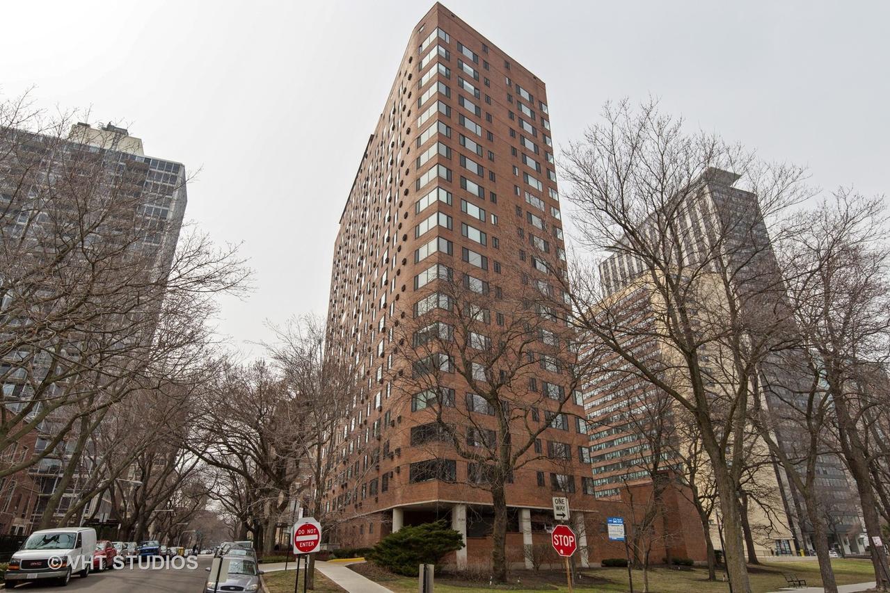 3100 N Lake Shore Dr. #1310, Chicago, IL 60657