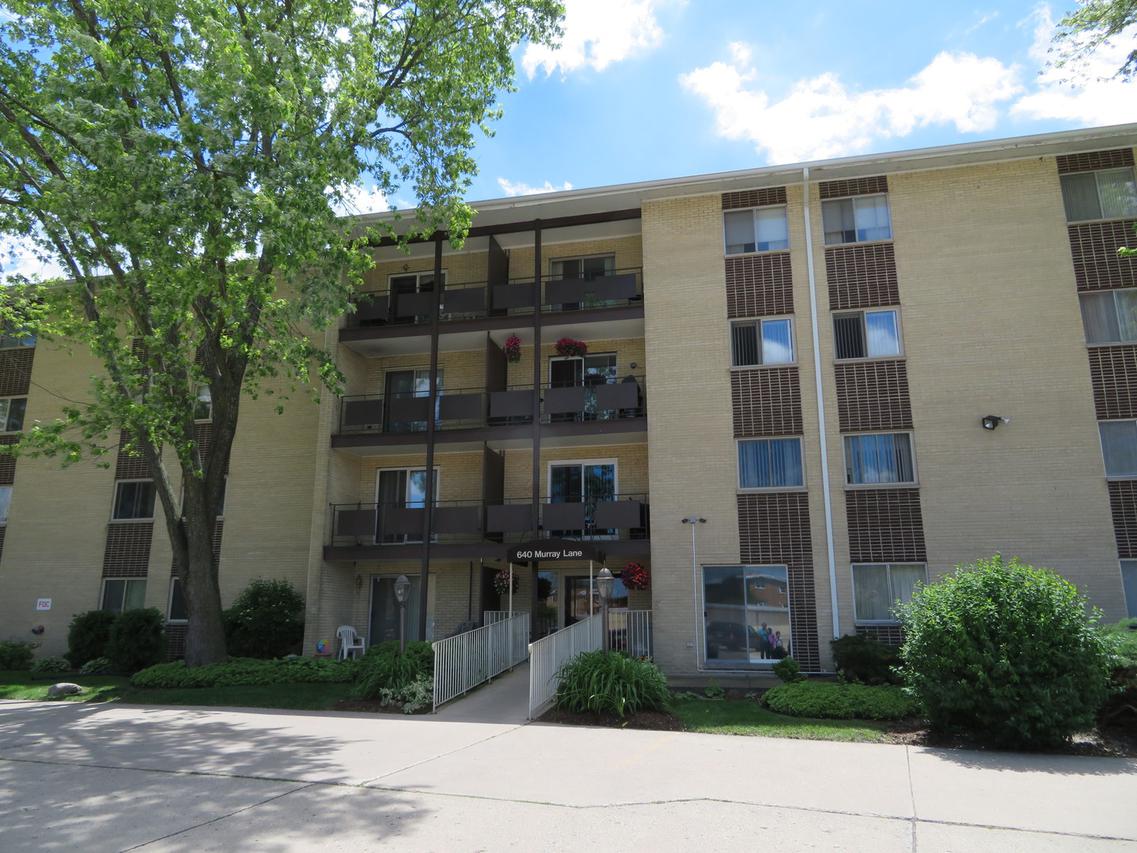 640 Murray Ln. #316, Des Plaines, IL 60016