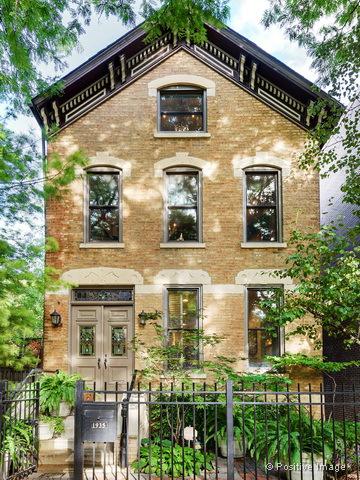 1935 N Cleveland Ave., Chicago, IL 60614