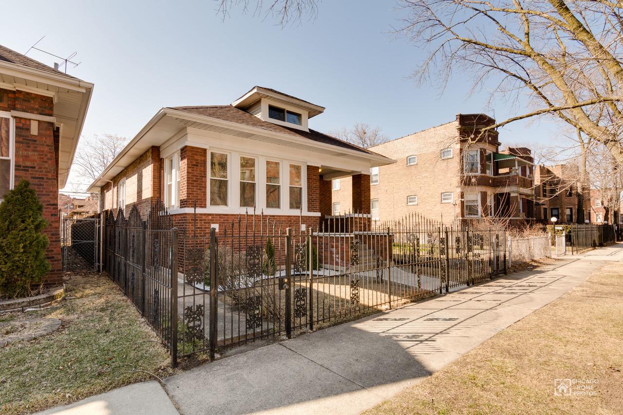 8018 S Luella Ave., Chicago, IL 60617