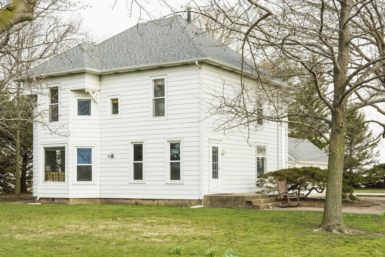 760 E County Road 1150, Tuscola, IL 61953