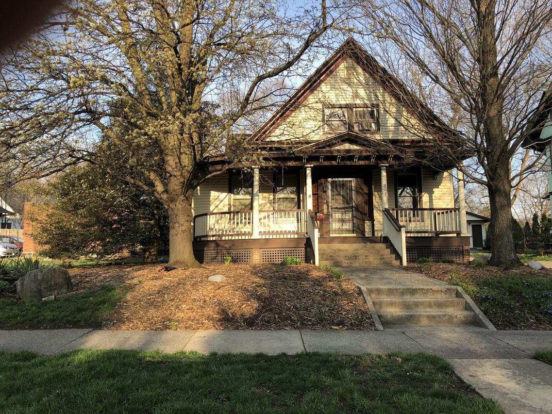 313 Wheaton Ave., Champaign, IL 61820