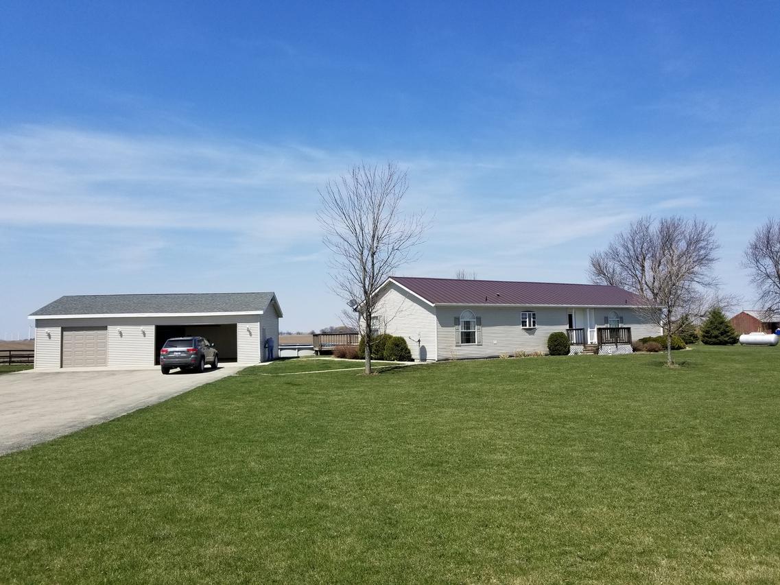 627 German Rd., Paw Paw, IL 61353