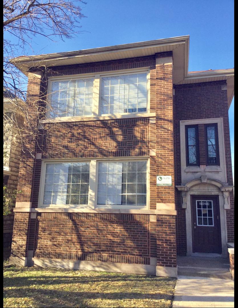 2624 E 74th St., Chicago, IL 60649