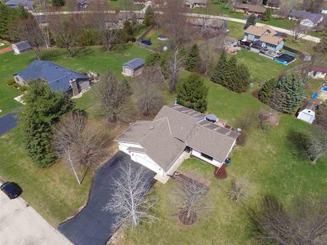 6402 Foxdale St., Roscoe, IL 61073
