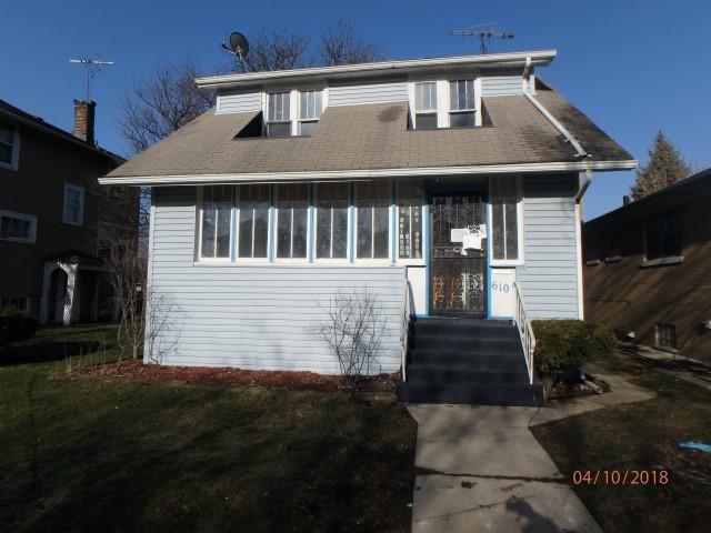 610 Gordon Ave., Calumet City, IL 60409