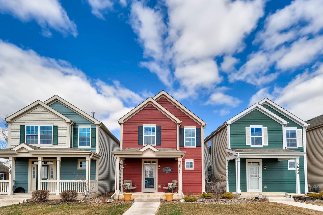 3635 Hyde Park Ct., Elgin, IL 60124