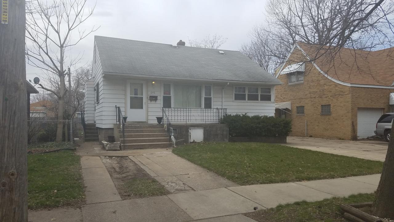 646 Mackinaw Ave., Calumet City, IL 60409