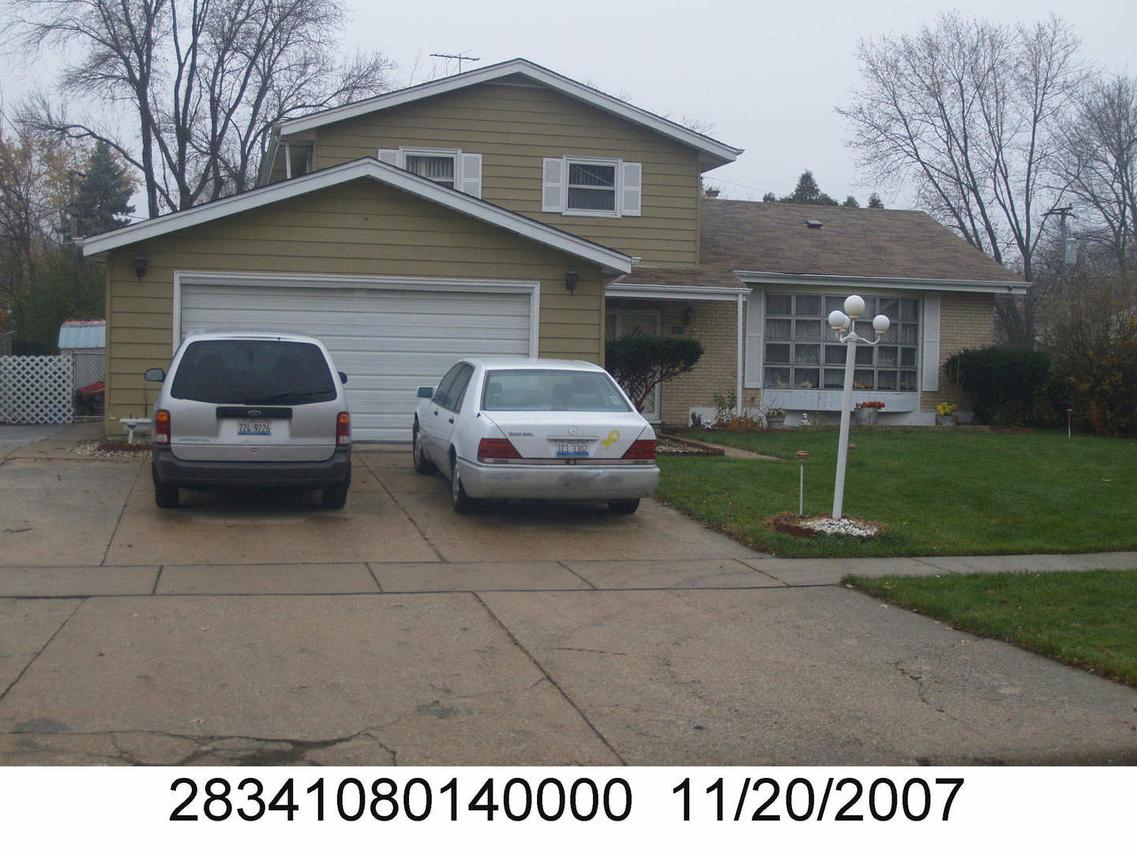 4609 176th St., Country Club Hills, IL 60478