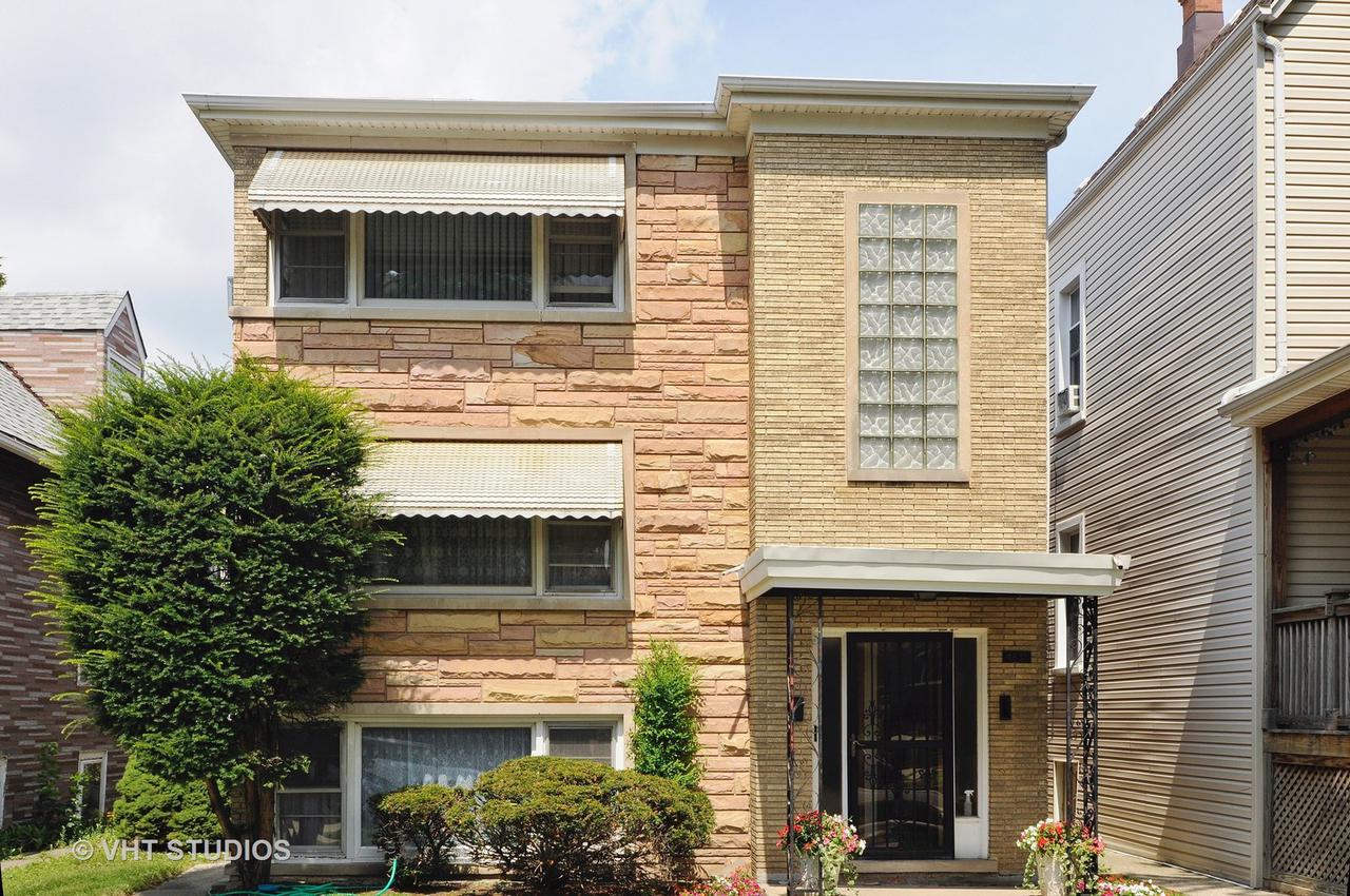 4930 W Waveland Ave., Chicago, IL 60641