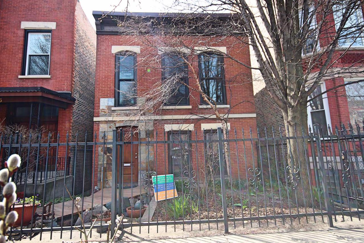 1034 S Oakley Blvd., Chicago, IL 60612