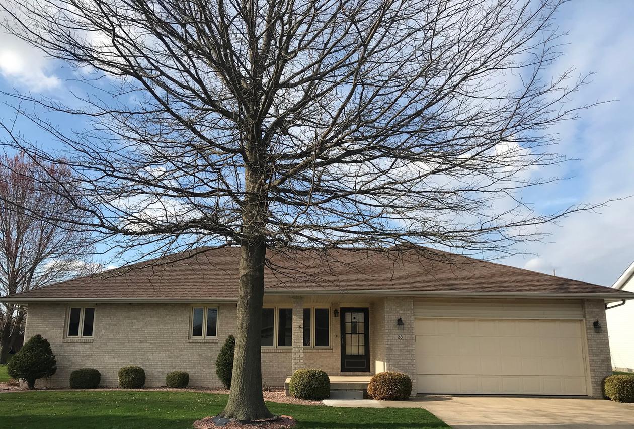 28 Old Farm South Ct., Bradley, IL 60915
