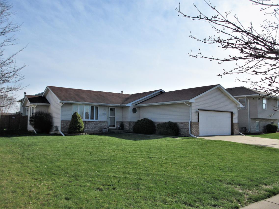 6906 Townsend Blvd., Plainfield, IL 60586