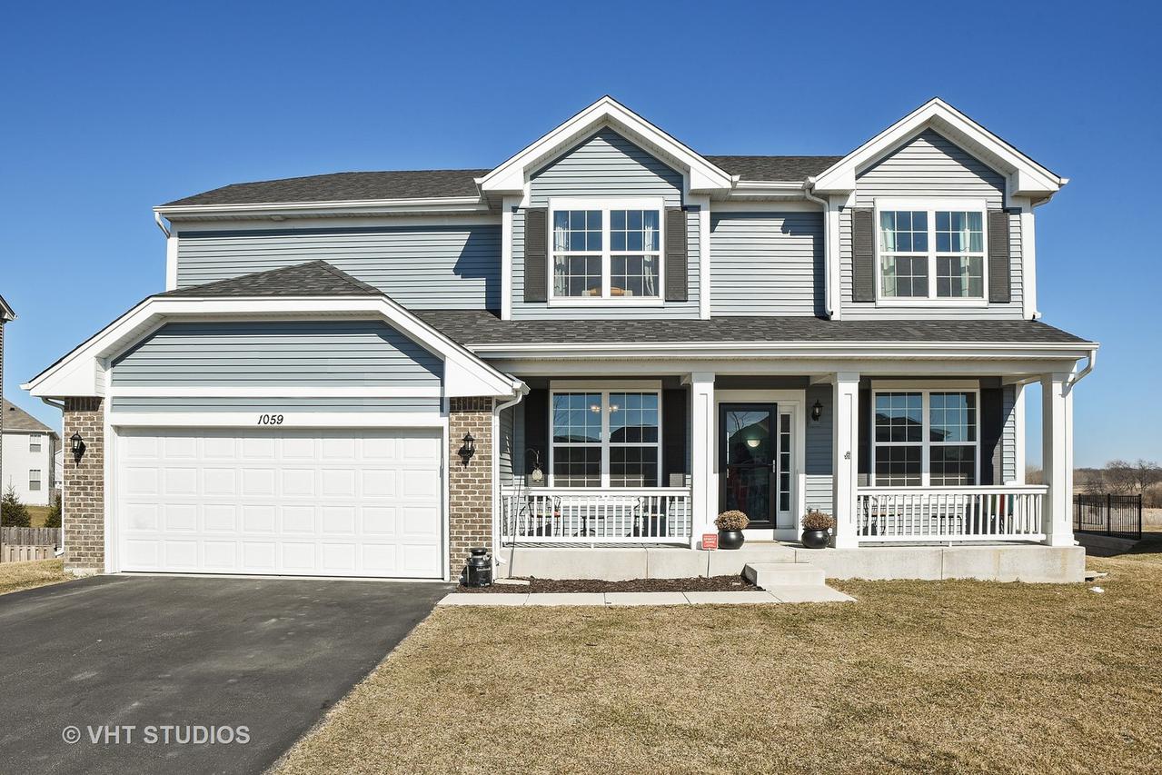 1059 Waterfront Ln., Pingree Grove, IL 60140