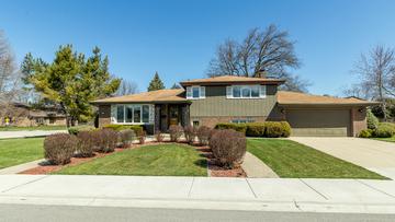 559 S Meier Rd., Mount Prospect, IL 60056