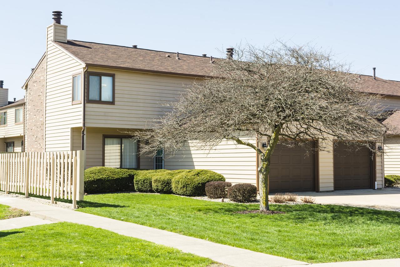 2402 Morrissey Park Dr., Champaign, IL 61821