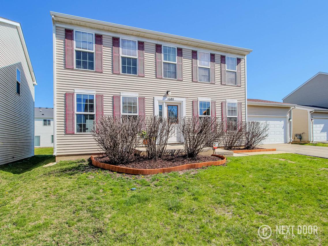 1680 Linden Park Ln., Aurora, IL 60504