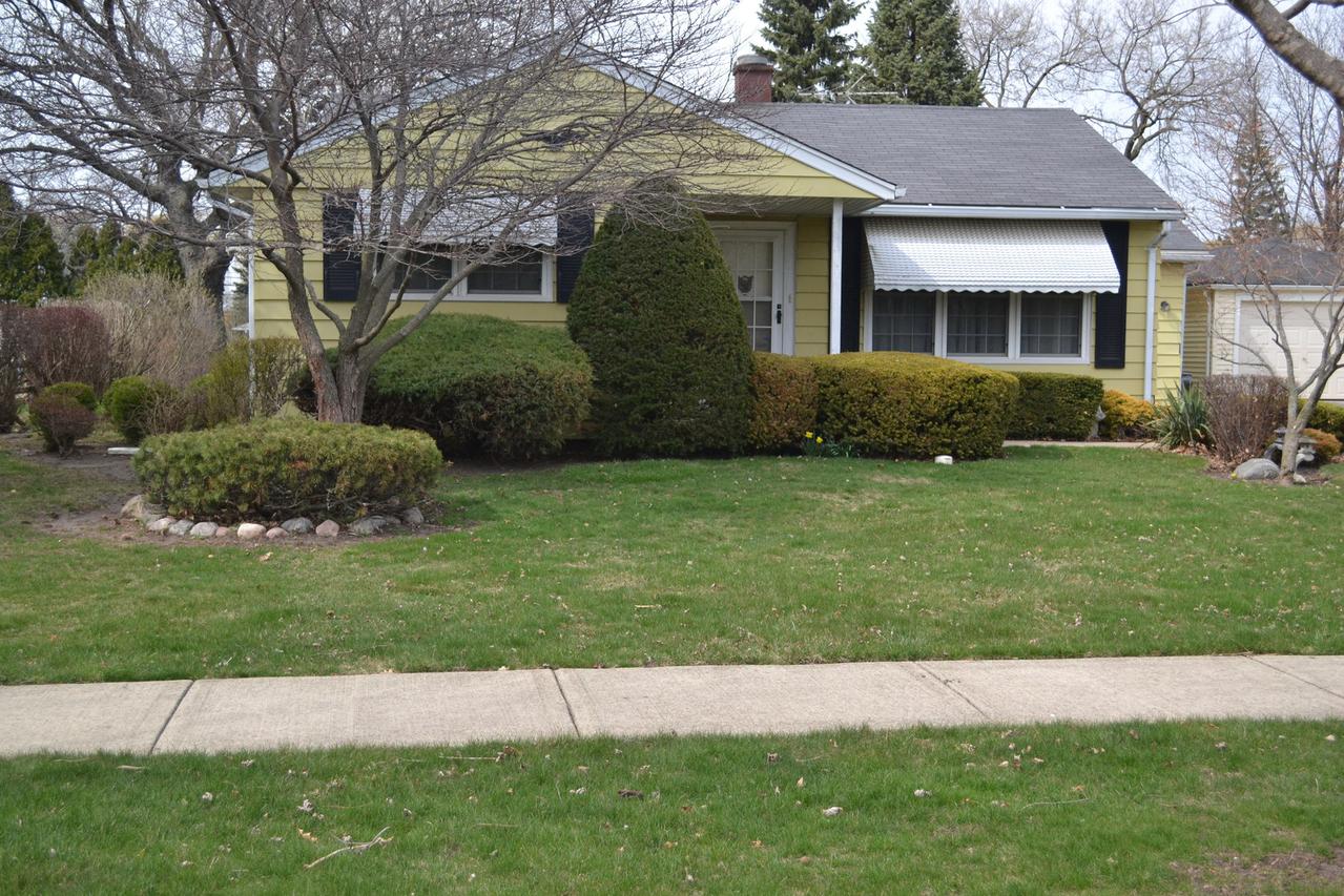 2704 Saint James St., Rolling Meadows, IL 60008