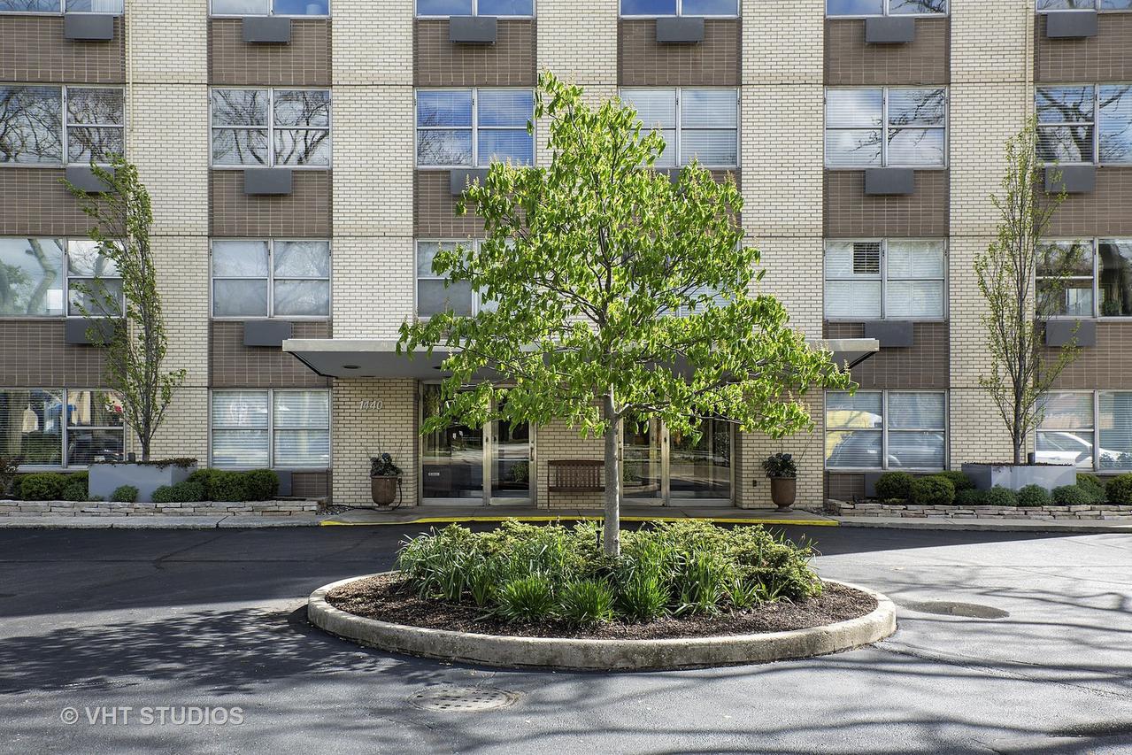 1440 Sheridan Rd. #604, Wilmette, IL 60091