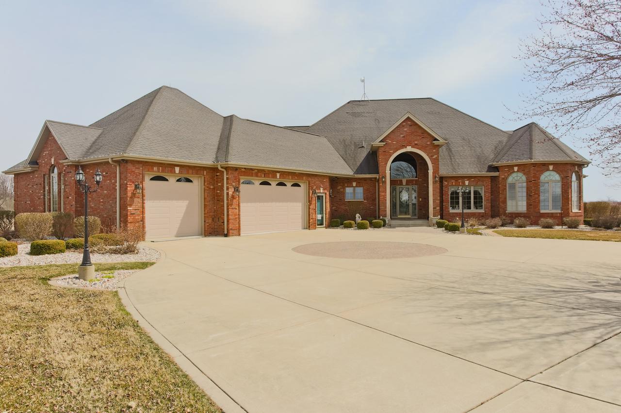 7623 W Stuenkel Rd., Frankfort, IL 60423