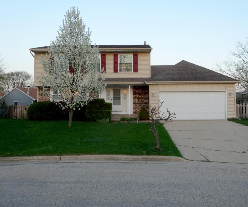 15 Joslyn Dr., Elgin, IL 60120