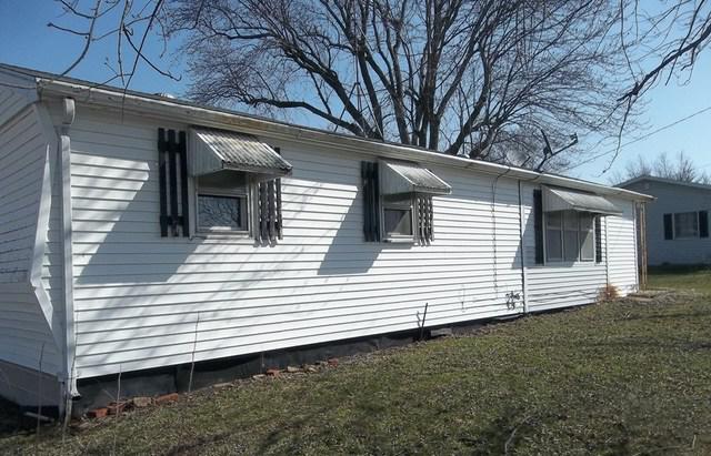 4 E Hawley St., Amboy, IL 61310