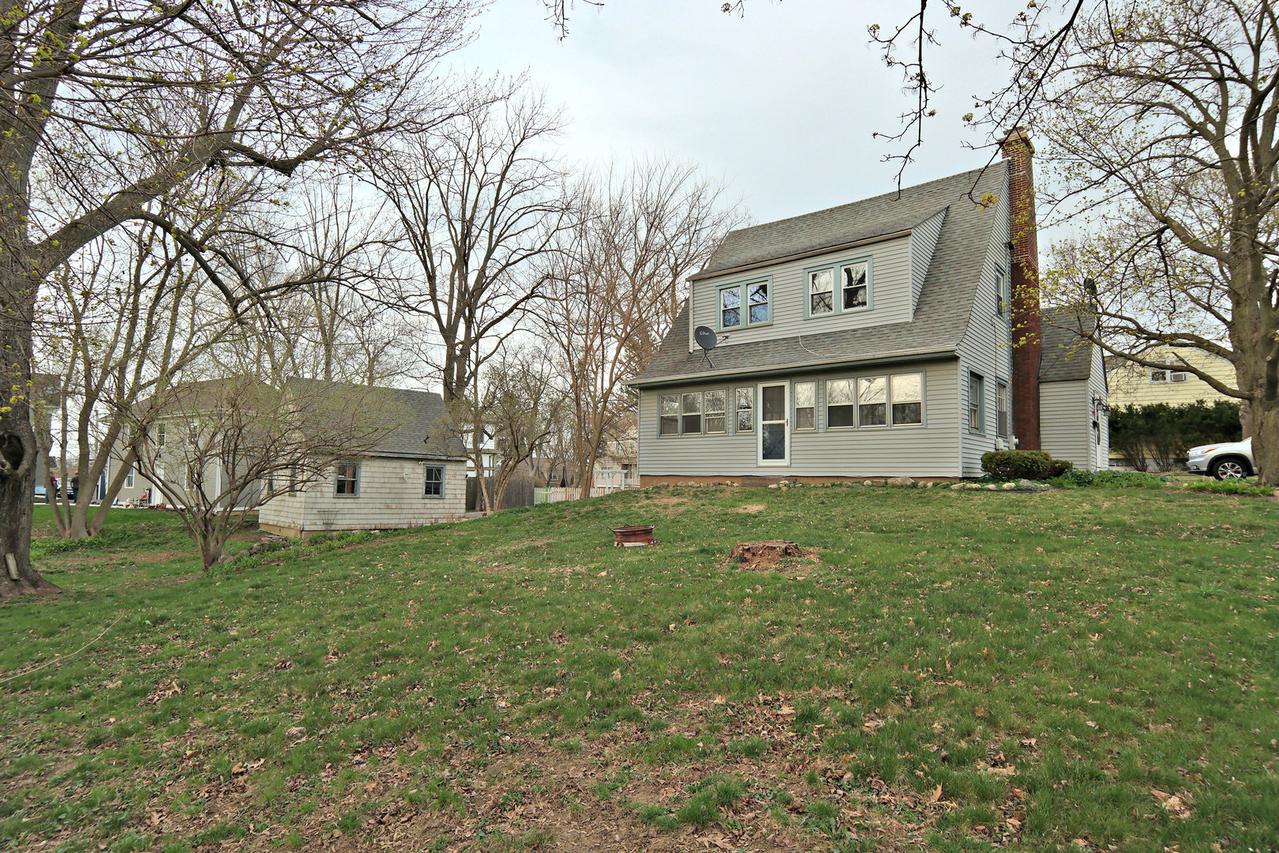 429 Fremont St., Woodstock, IL 60098