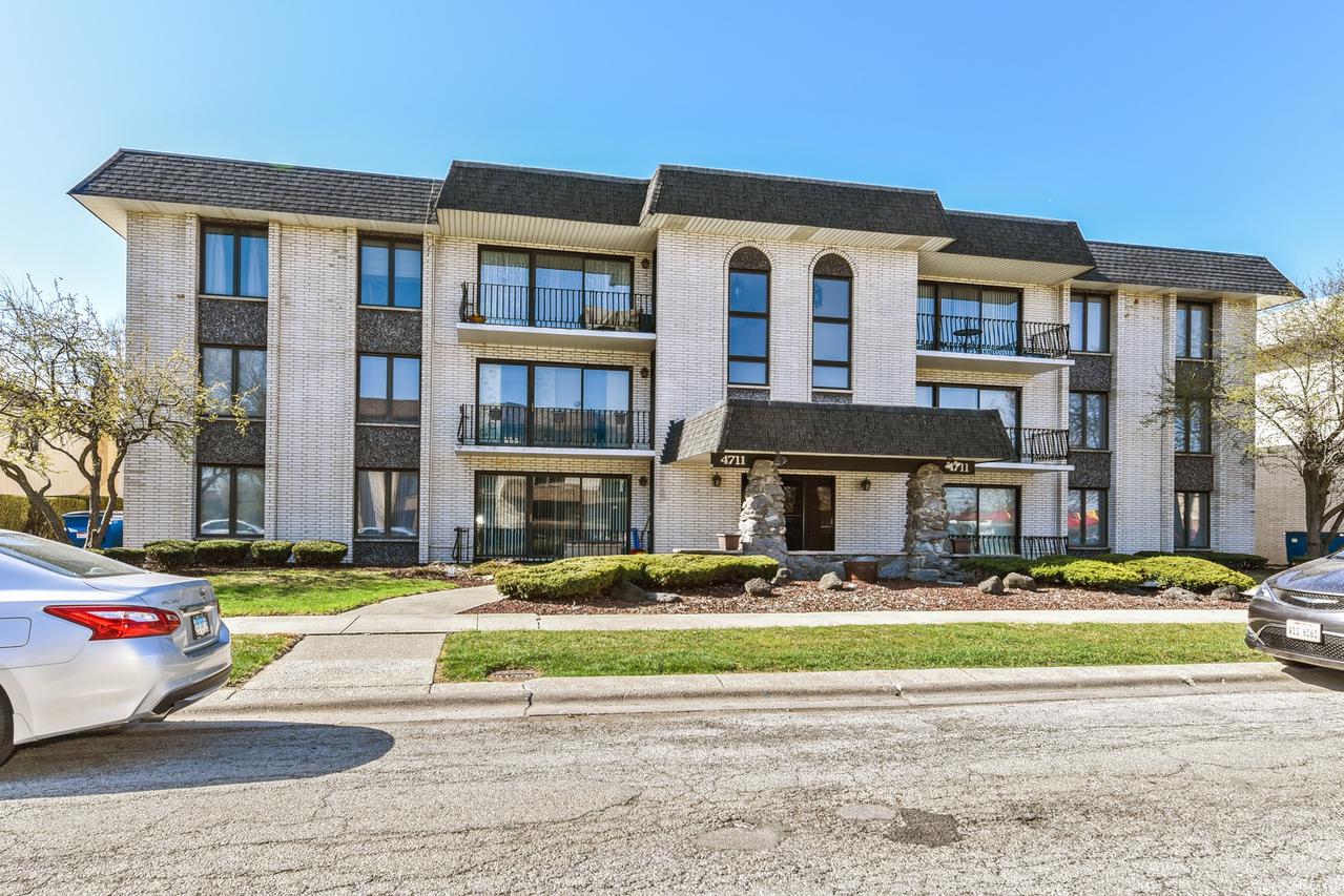 4711 W 106th St. #1D, Oak Lawn, IL 60453