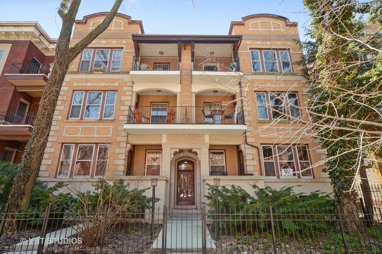 651 W Buckingham Pl. #2E, Chicago, IL 60657