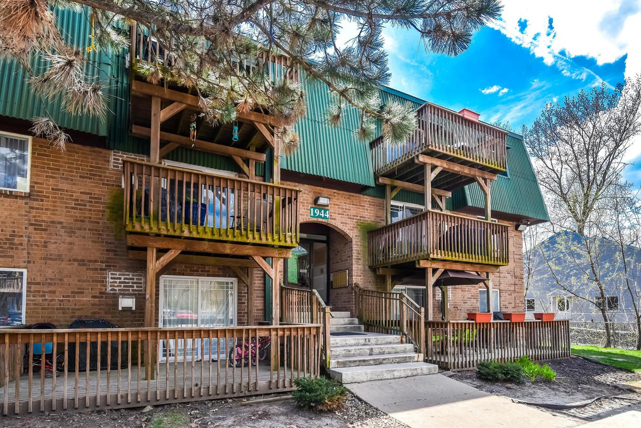 1944 Tall Oaks Dr. #3A, Aurora, IL 60505