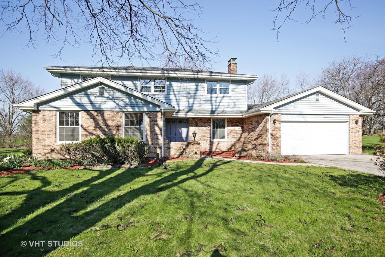 144 S Ela Rd., Barrington, IL 60010