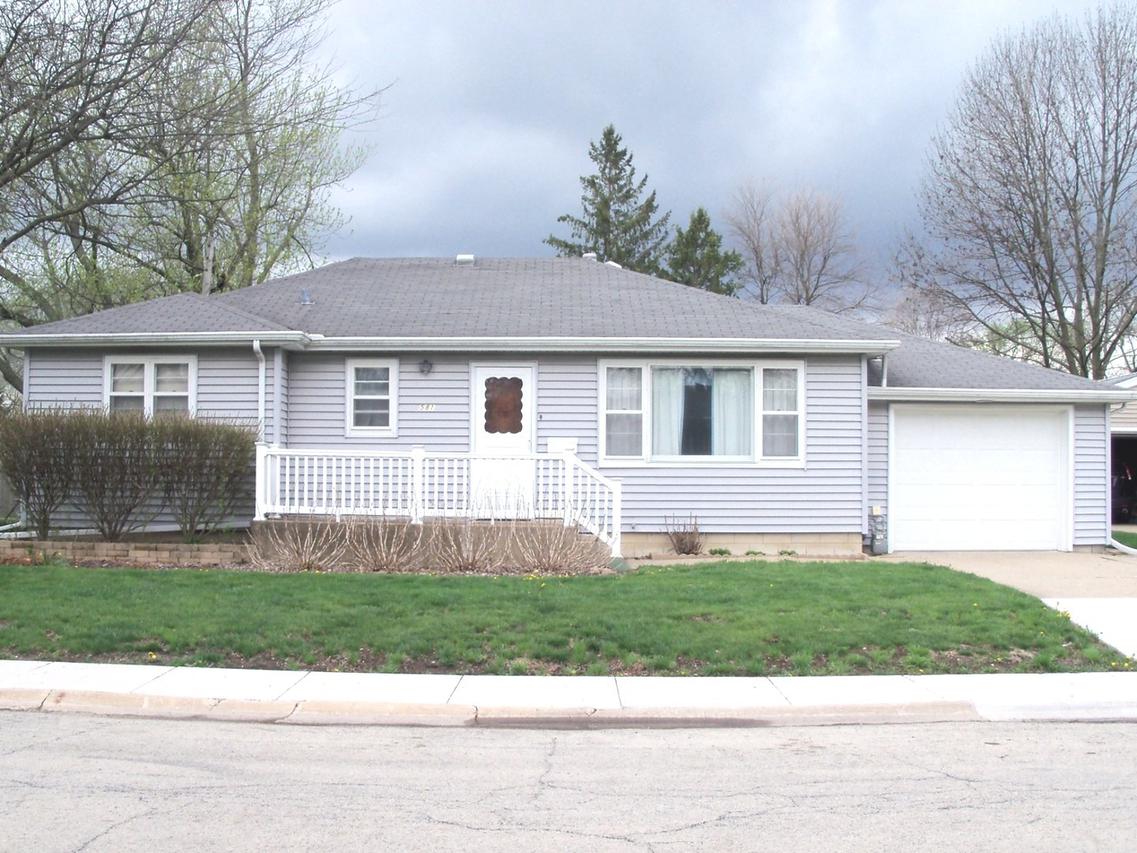 581 W Drummond Dr., Bourbonnais, IL 60914