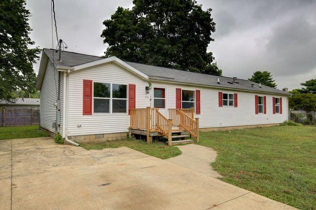 112 E Broadway St., Tolono, IL 61880