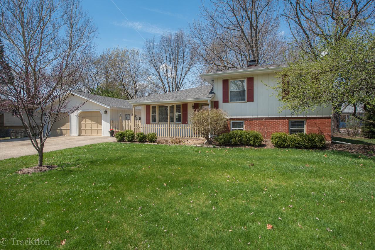 30W322 Allister Ln., Naperville, IL 60563