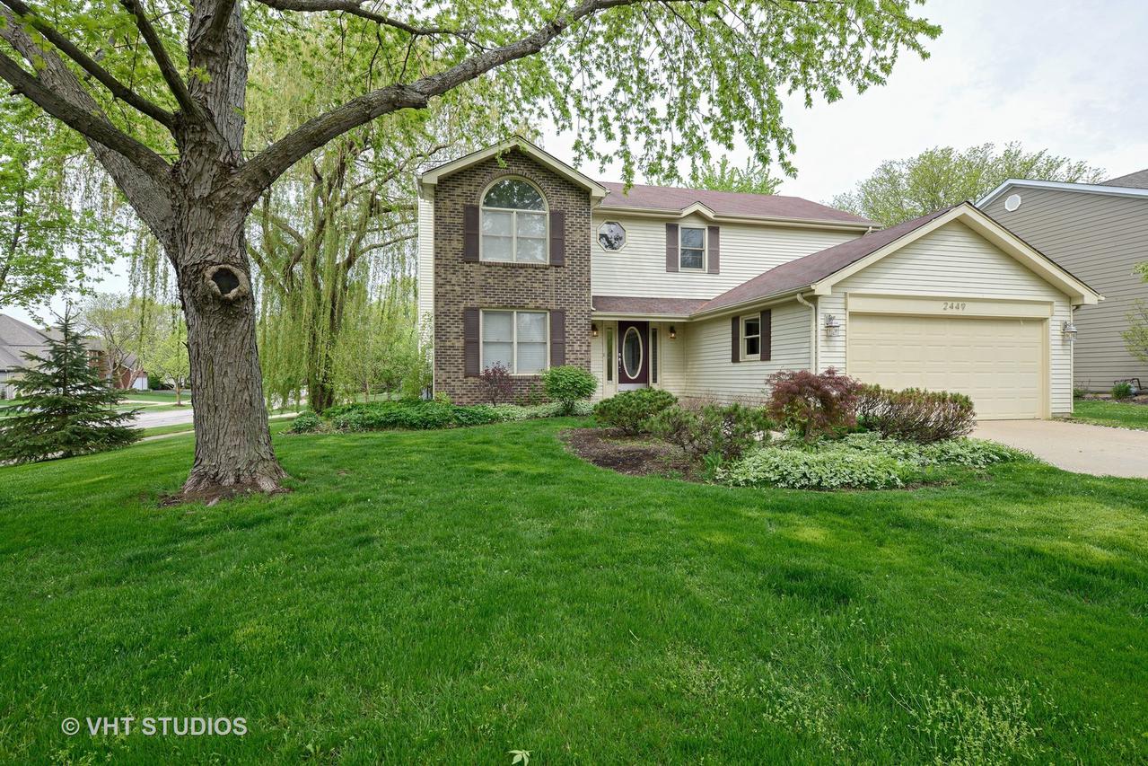 2449 Brockton Cir., Naperville, IL 60565