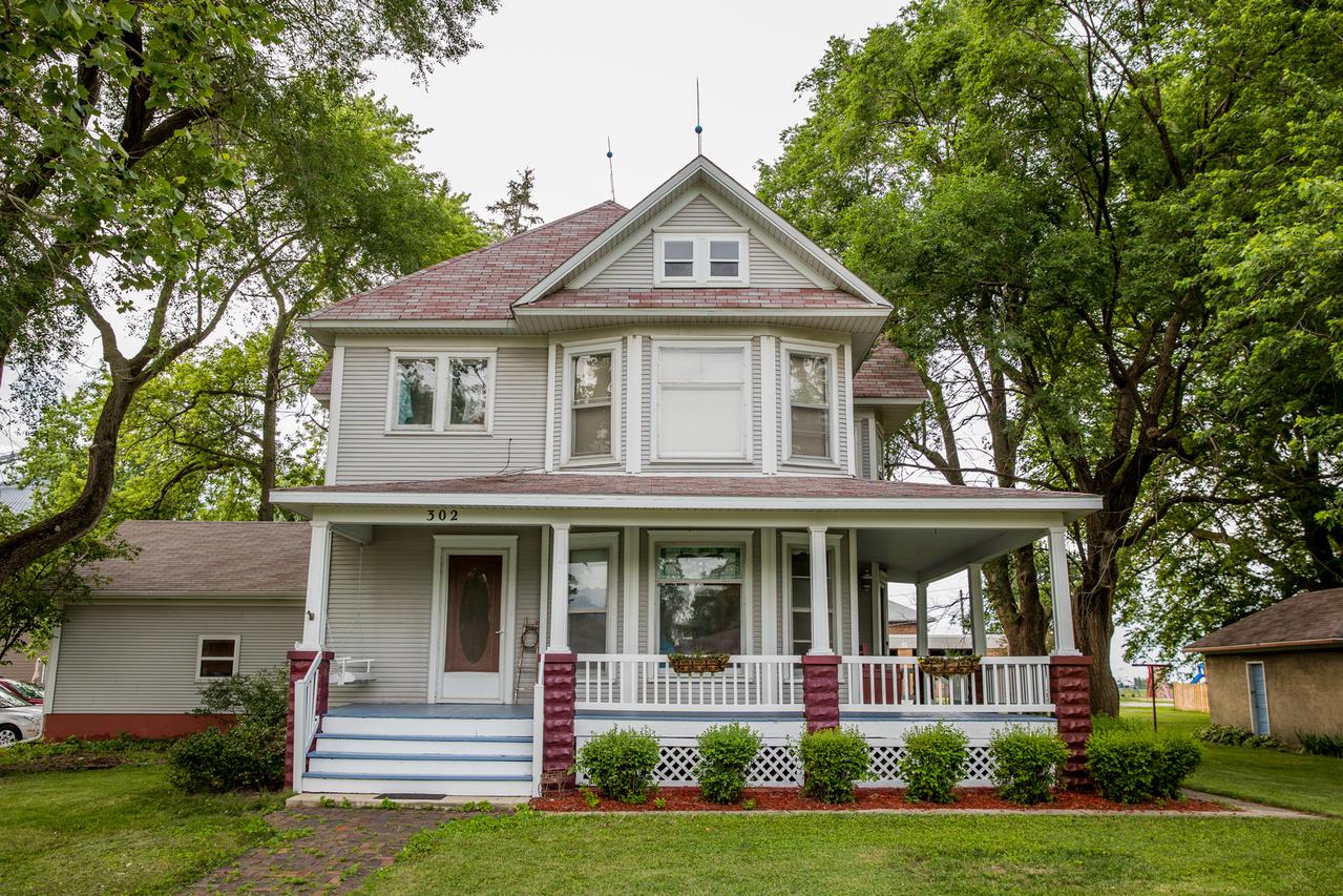 302 E Main St., Royal, IL 61871