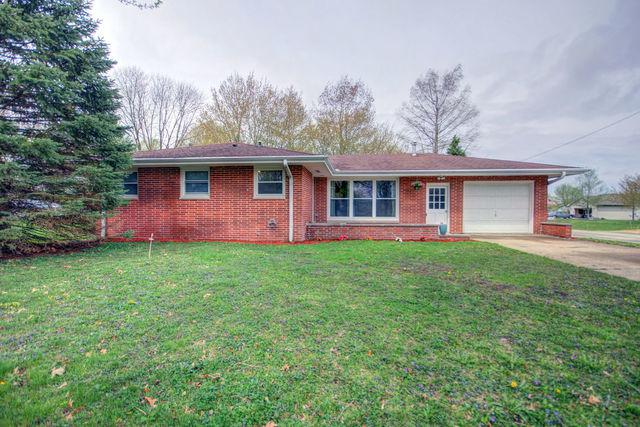 515 N 8th St., St. Joseph, IL 61873